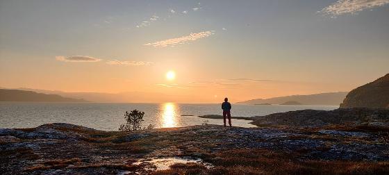 Illustrasjonsbilde for Solmarkering! Vi ferier at sola er tilbake! Gratis solboller og kakao for alle studenter og ansatte!