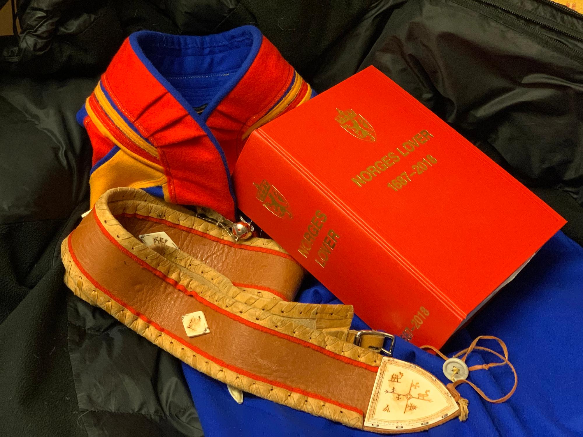 Illustrasjons-/bannerbilde for Forvaltning av land og naturressurser i Sápmi / Eanan ja luondduvalljodathálddašeapmi Sámis / of Land and Natural Resources in Sápmi