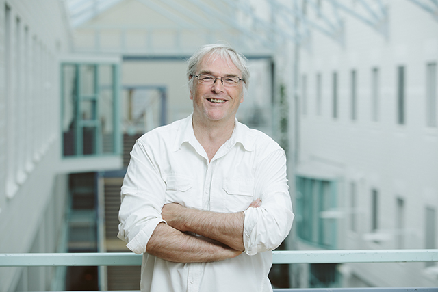 EUTRO.foto.mariusfiskum.jpg Smilende mann