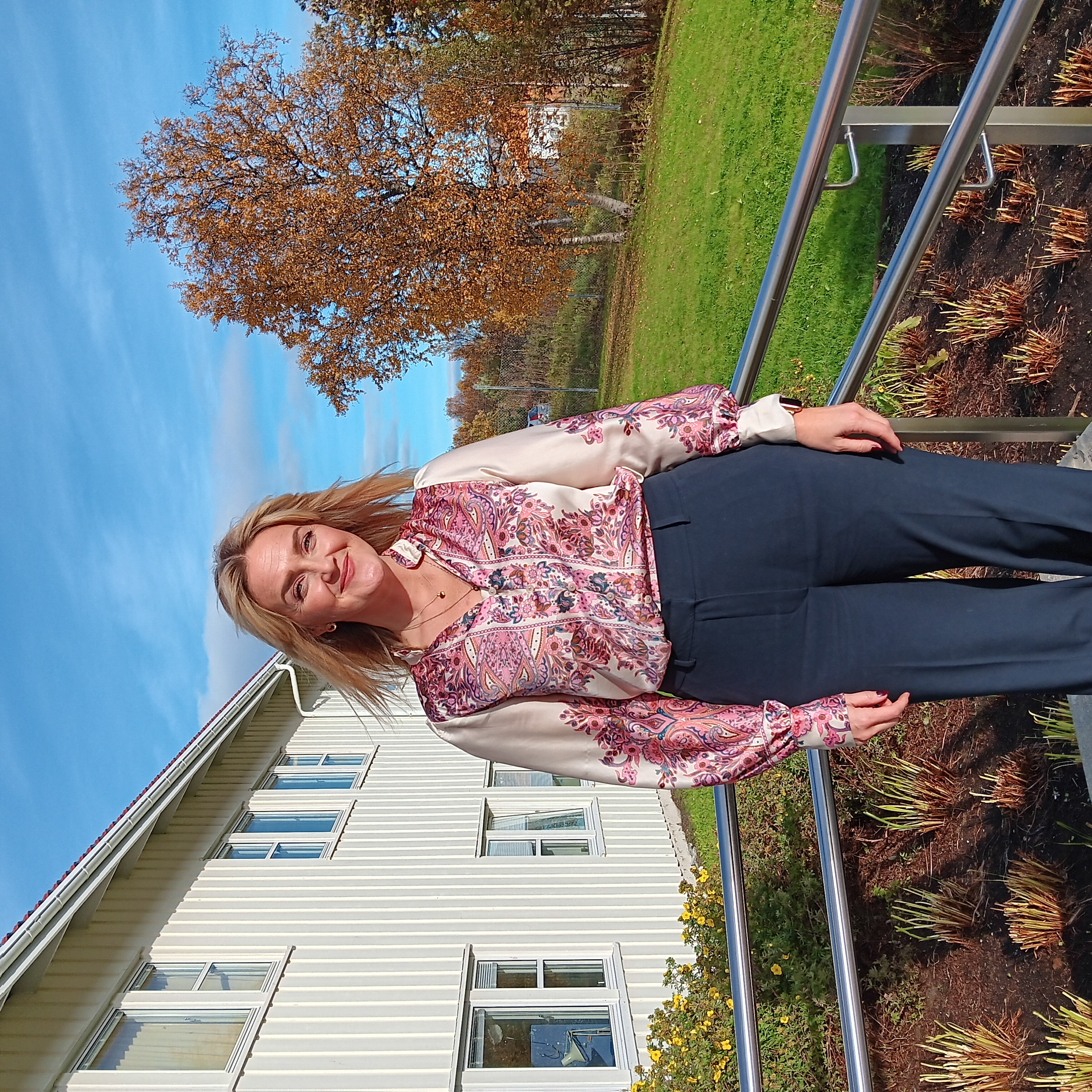 Soft skill 1.jpg Portrait photo of a woman.