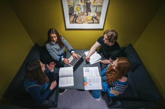 Illustrasjonsbilde for Hack eksamen - Bli med på kurs med Samskipnaden og eksamenstjenesten