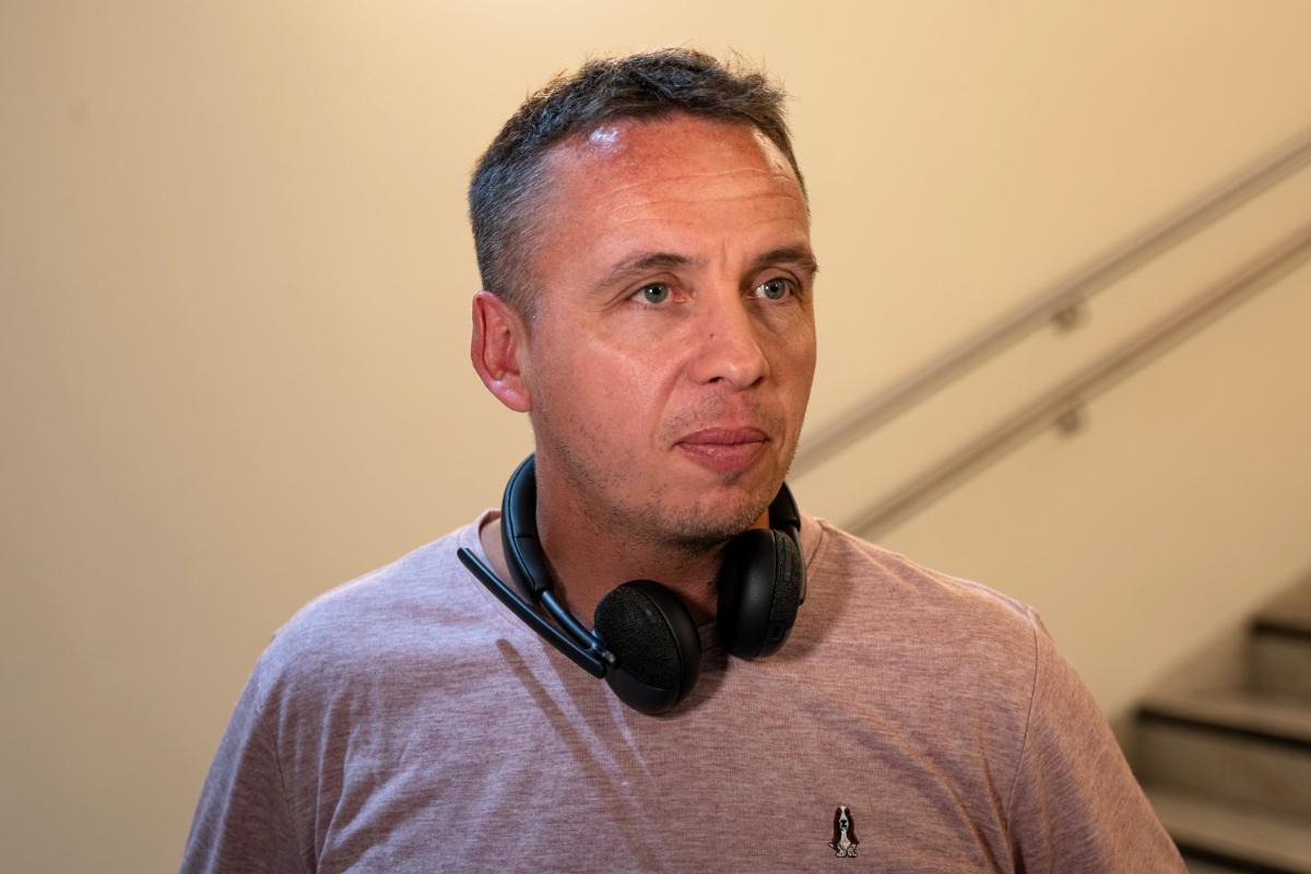 Jan Solski (41) er førsteamanuensis på Juridisk fakultet. –	Kanskje to ganger i året. Jeg drar til fastlegen hvis noe er plagsomt, eller at jeg trenger en sjekk. Ofte får jeg ikke det jeg trenger og blir skuffet, men med tida pleier kroppen å ordne seg selv. Jeg tror det er lurt å følge jevnlig med på helsa, slik at man er forberedt og kan forebygge sykdommer. 