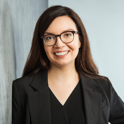 jessica-mann.256x256.jpg Portrait of a young woman.