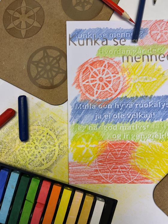 Illustrasjonsbilde for KREATIVT VERKSTED | Frottasje og sjablonger med kvensk tema i 