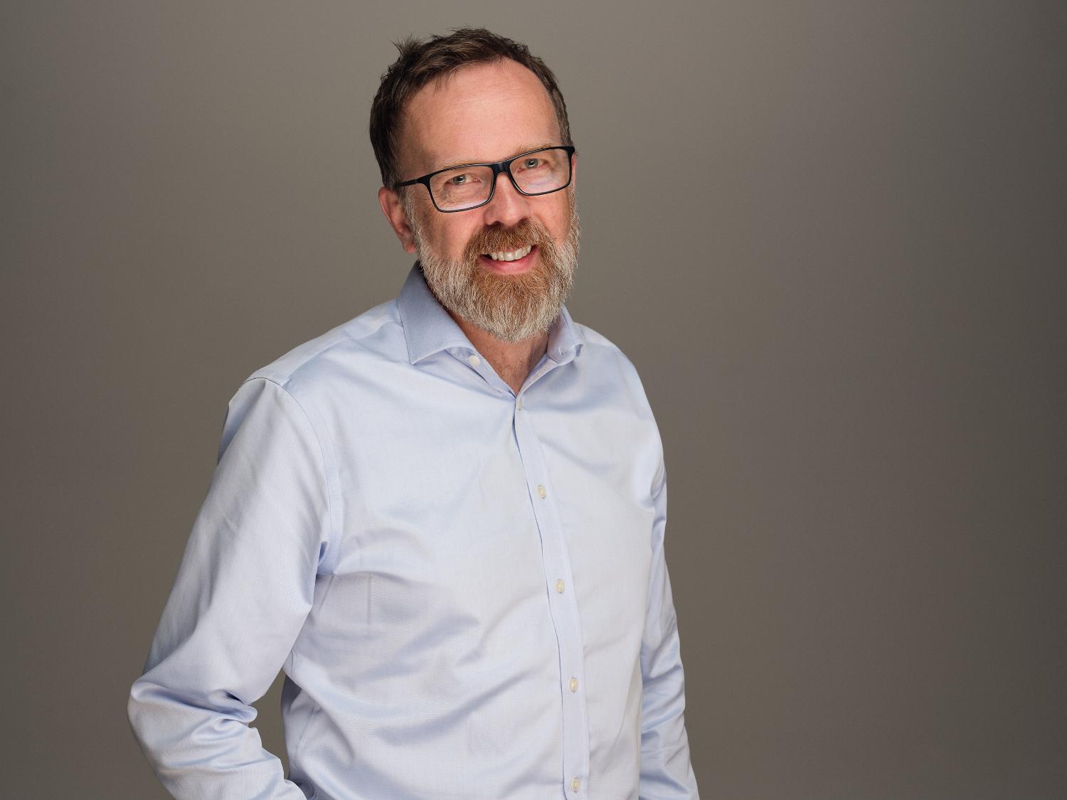 Illustrasjons-/bannerbilde for Foredrag med Eirik Solheim om kunstig intelligens og teknologi