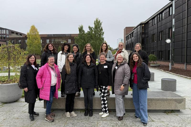 Participants at the STEM Girls annual meeting gathered at UiT Troms&oslash;.